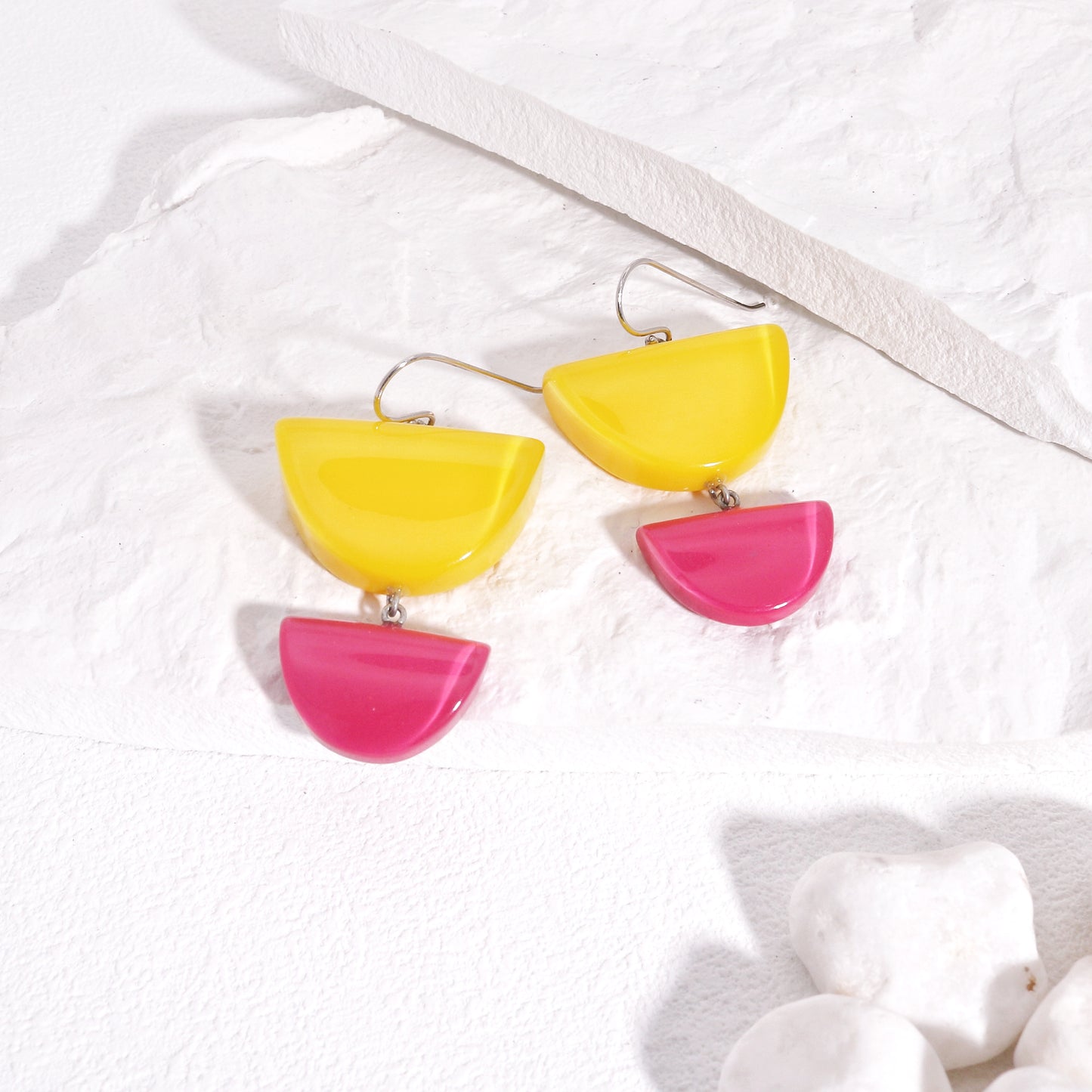 ZSISKA -Sienna Rainbow Colored Dangle Earrings