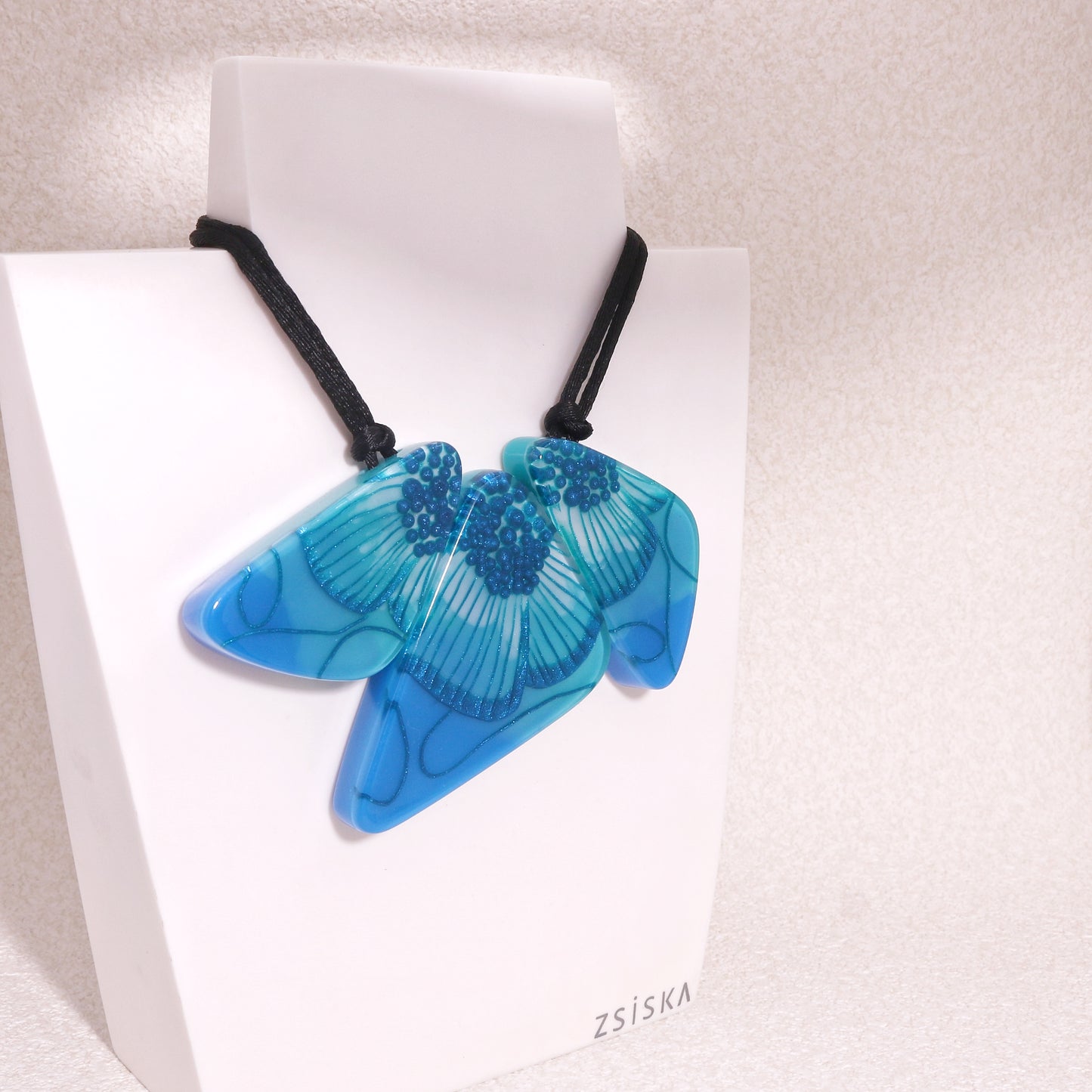 ZSISKA -P Flora -Blue Flora Necklace
