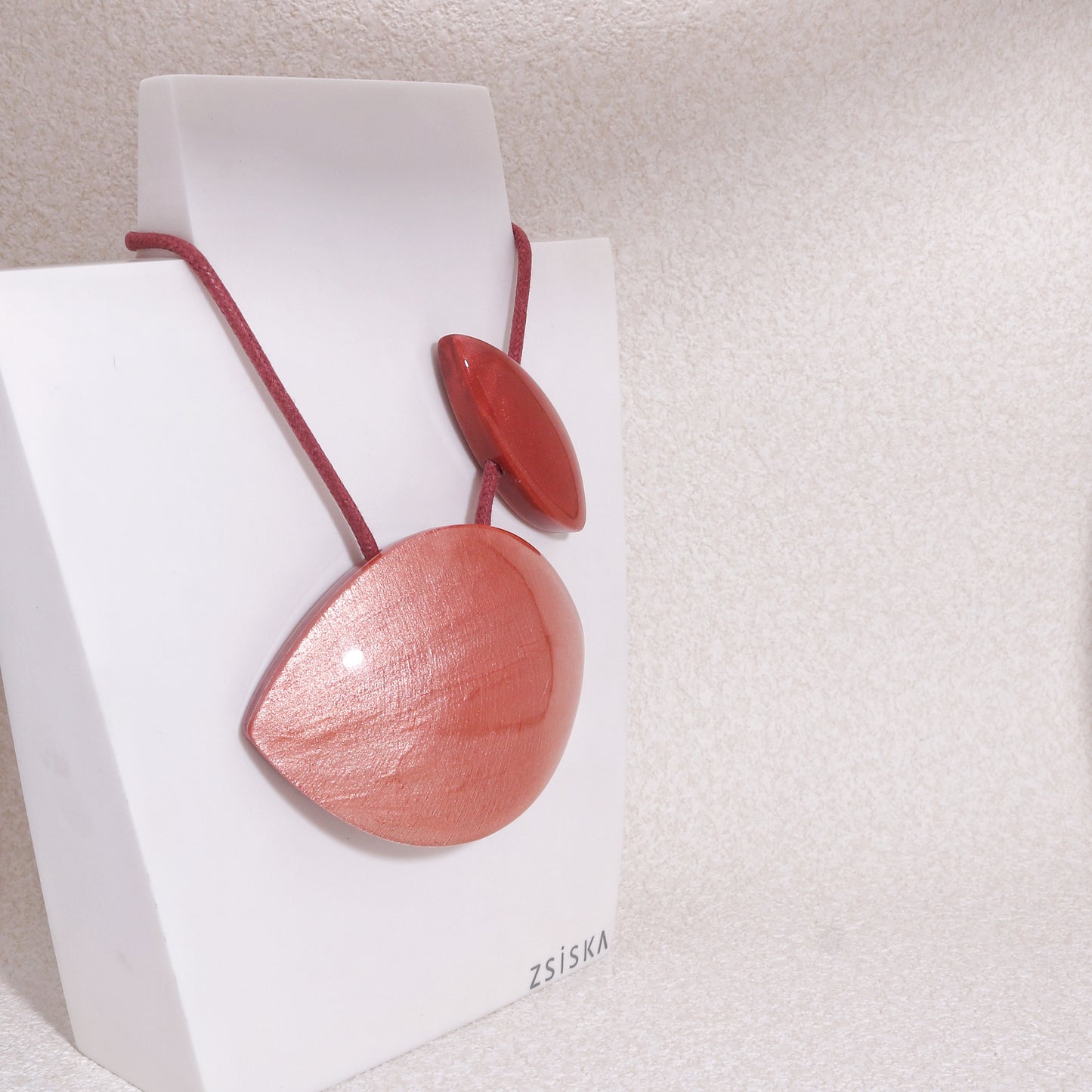 ZSISKA Satin Pink Pendant Necklace