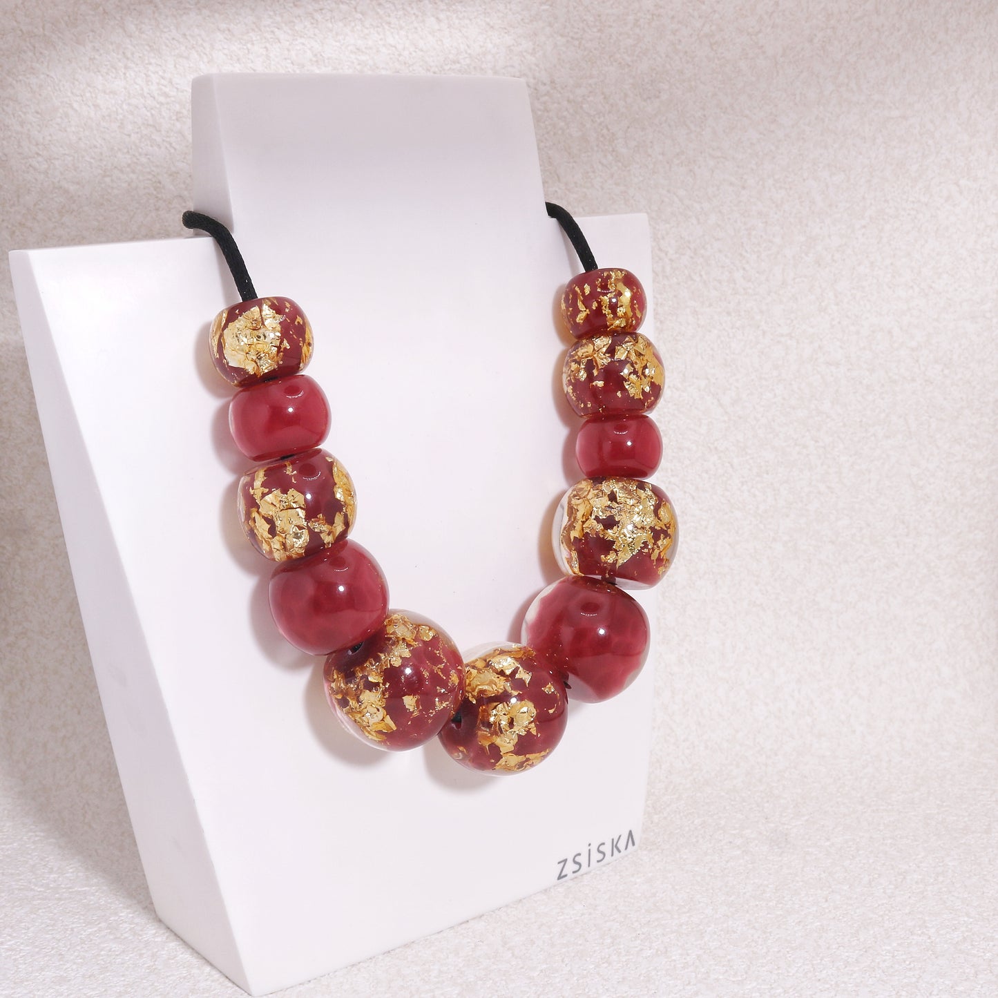 WILA Elegant Gold Foil Evening Necklace
