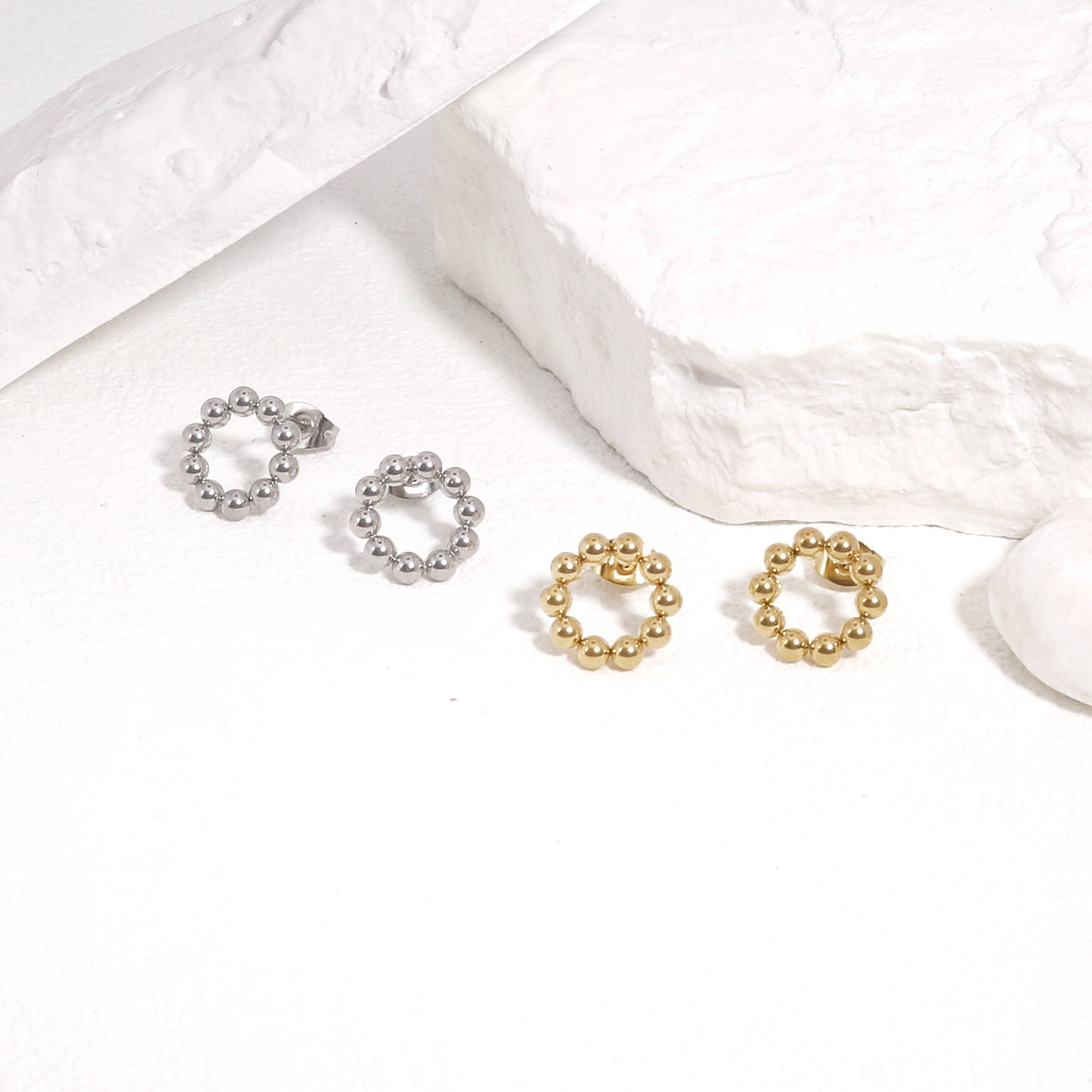 Heidi Floral Beaded Ring Mini Stud Earrings