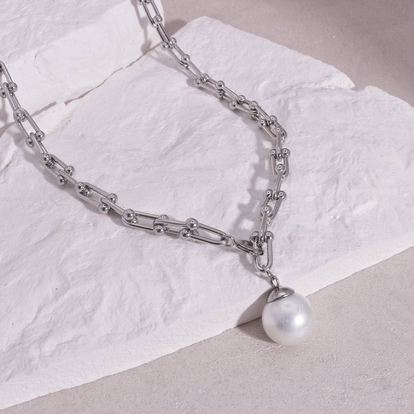 Adelia Interlocking Chain Link Statement Necklace