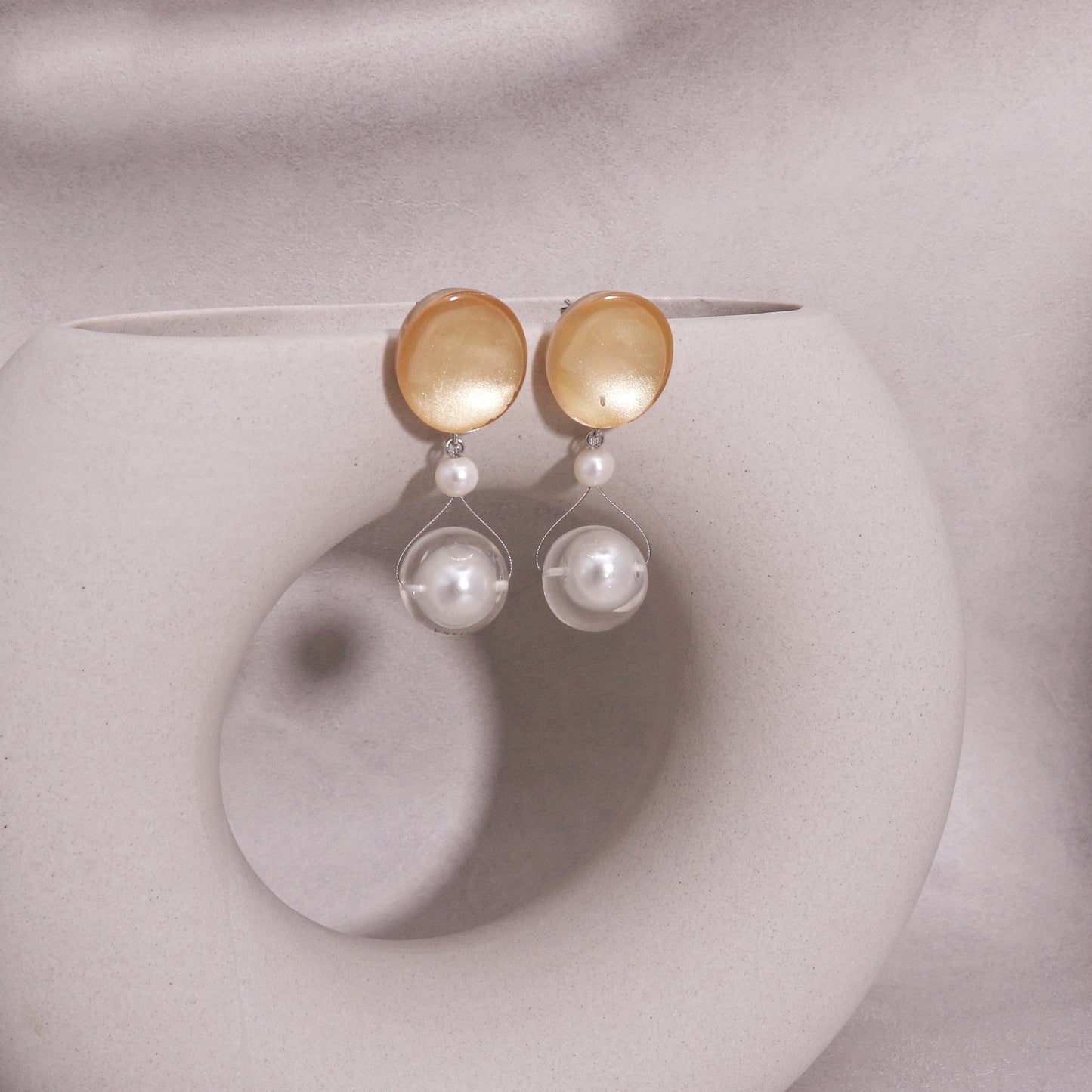 Precious-Amor Gold Resin and Pearl Drop Earrings