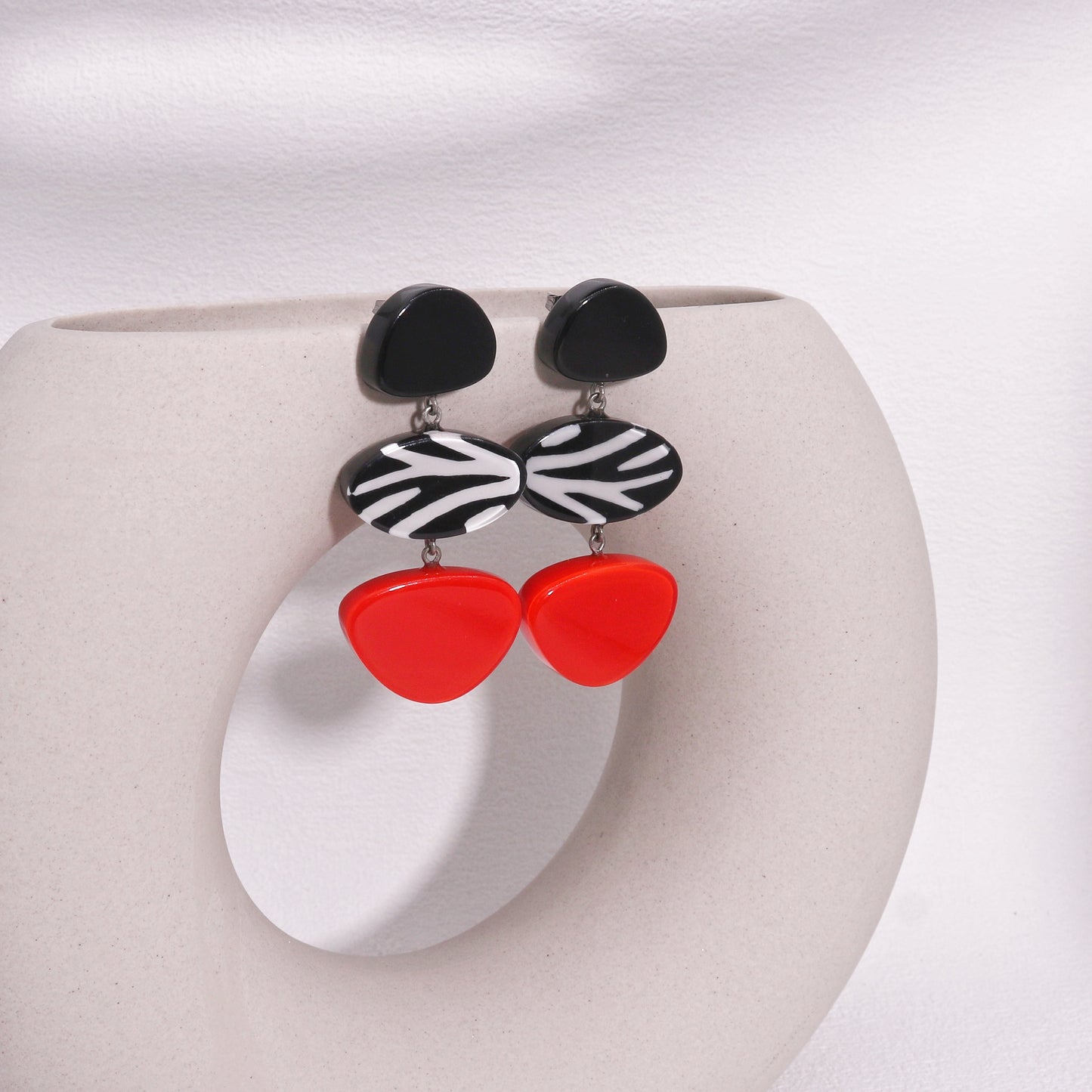 ZSISKA -Nali Zebra Striped Ruby Drop Earrings