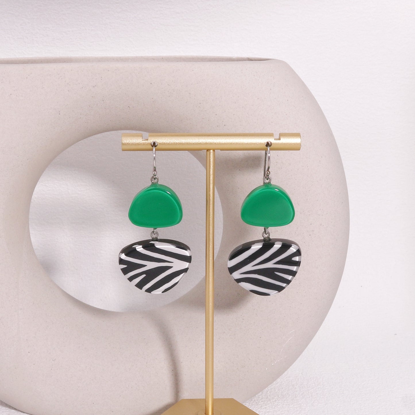 ZSISKA -Nali Zebra Striped Short Dangle Earrings