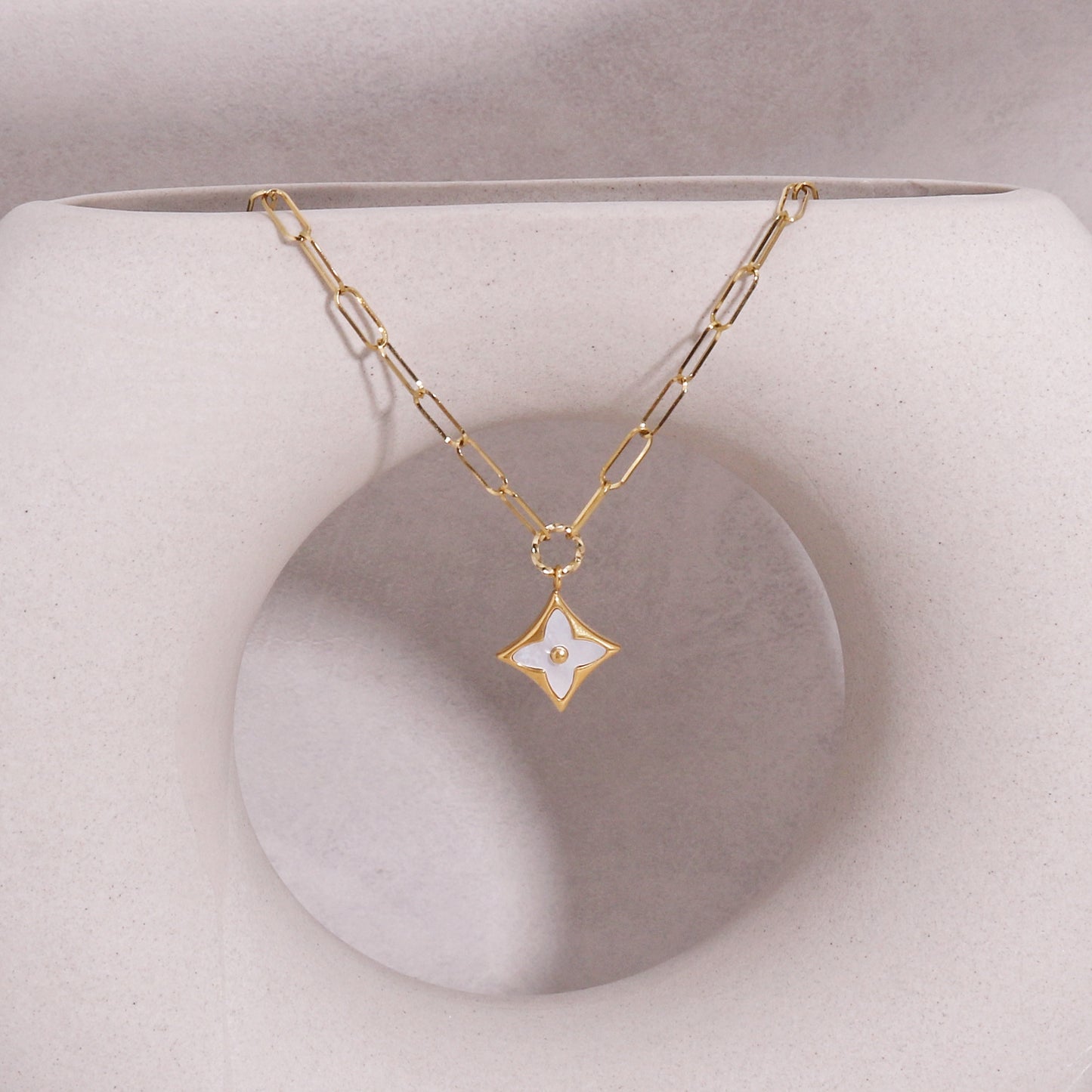 Arden Four Leaf Clover Chain Link Necklace