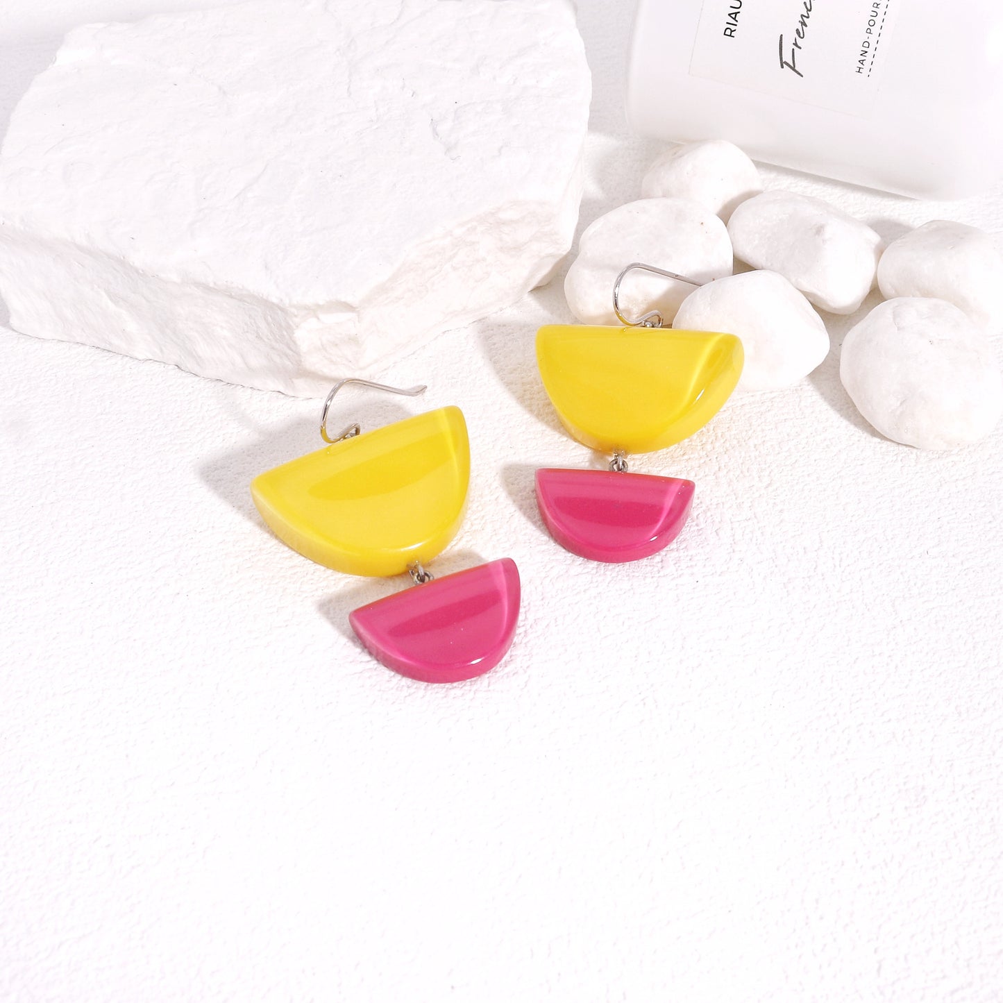 ZSISKA -Sienna Rainbow Colored Dangle Earrings