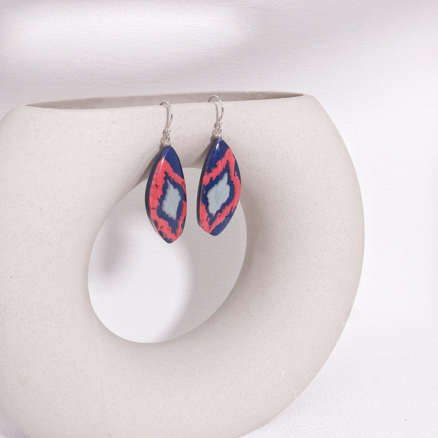 ANDA Solitaire Drop Earrings