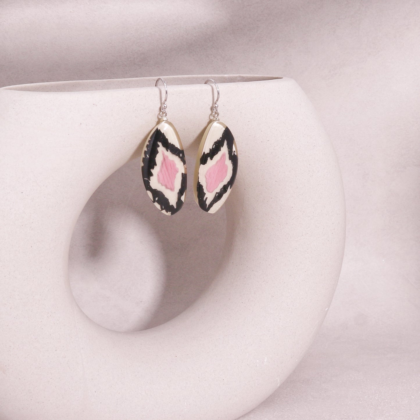 ANDA Solitaire Drop Earrings