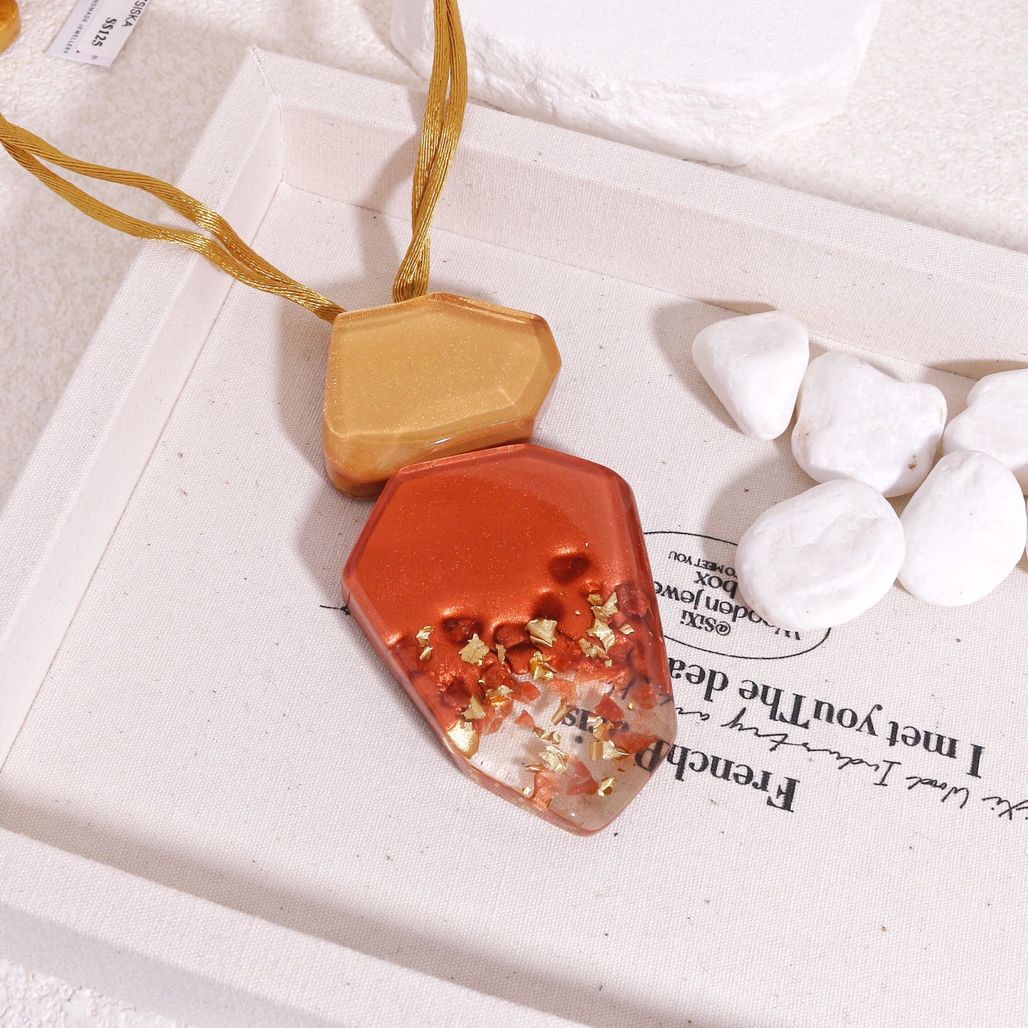 ANAIS Choker Pendant