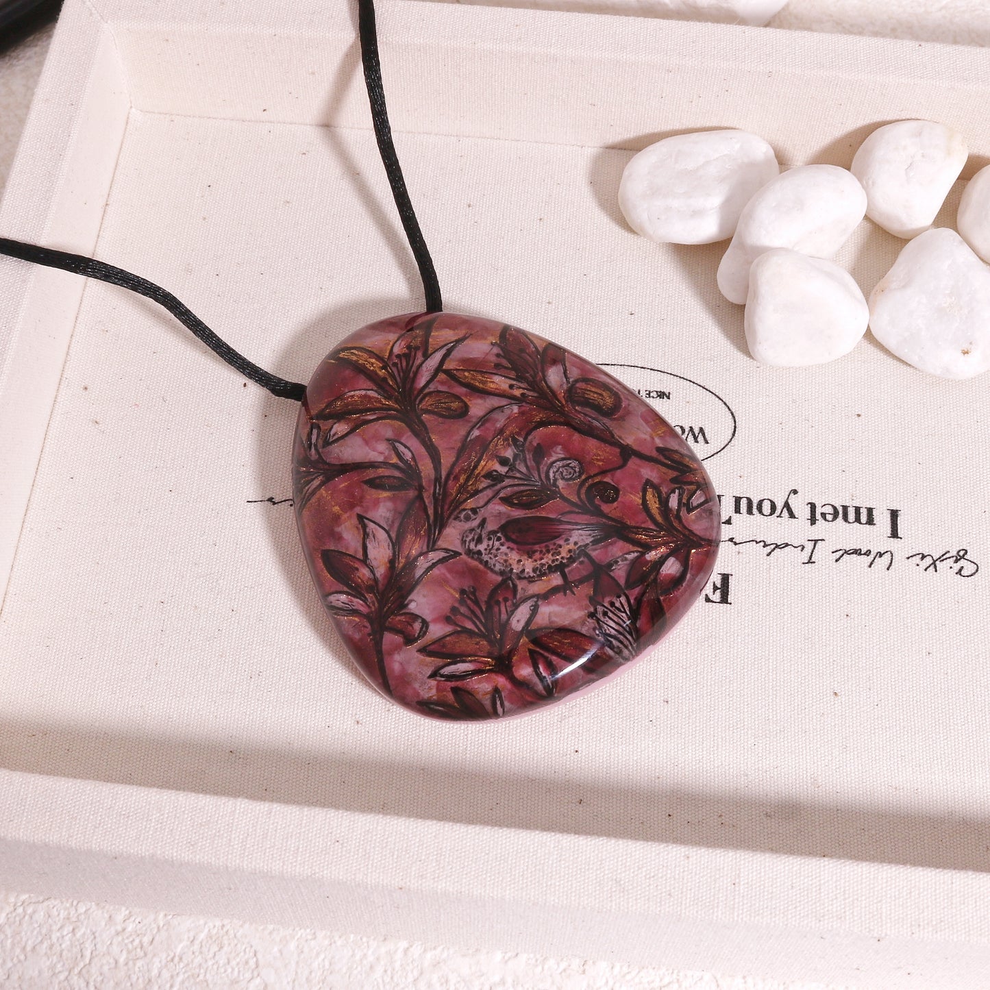 RENAISSANCE Pendant Necklace