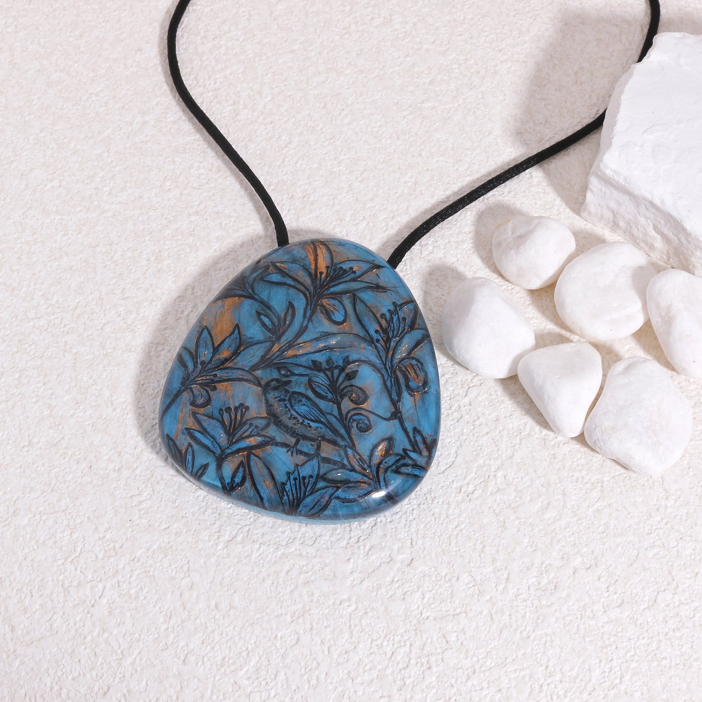 RENAISSANCE Pendant Necklace