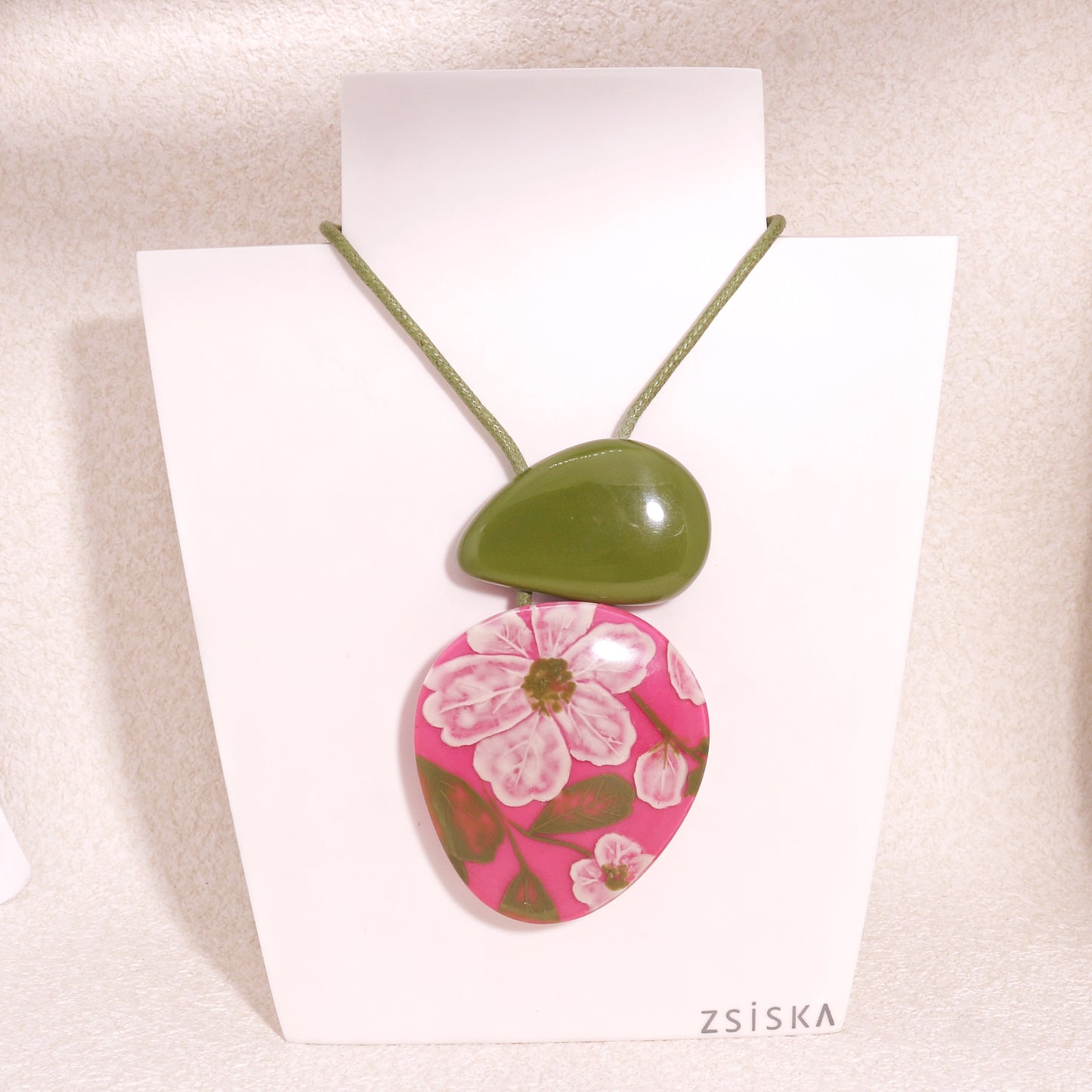 NELL Floral Pendant Necklace