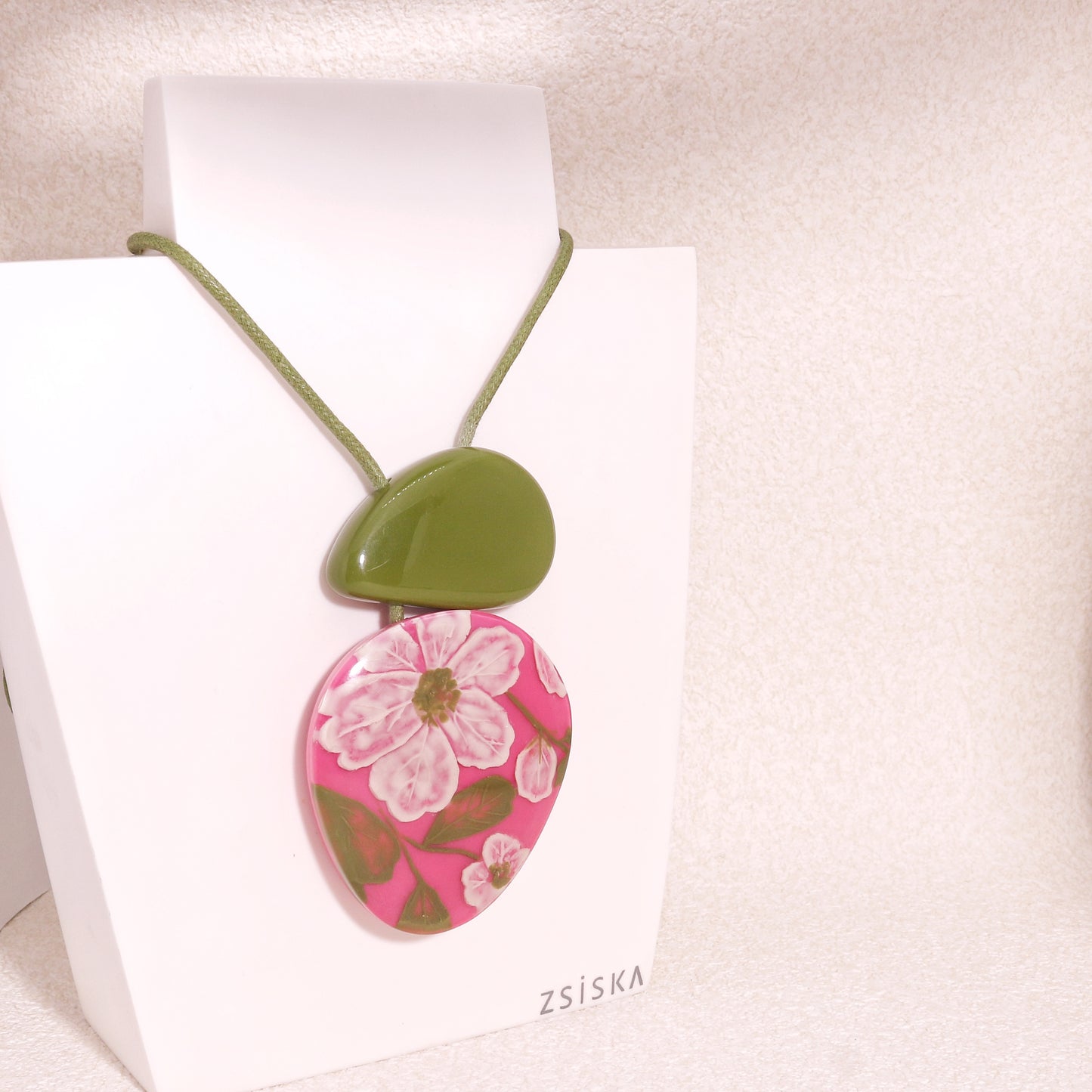 NELL Floral Pendant Necklace