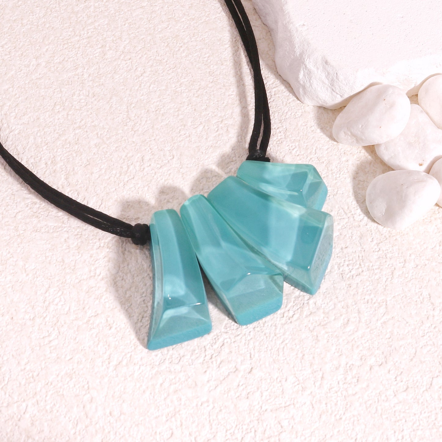 ZSISKA- Emocion  Color Necklace