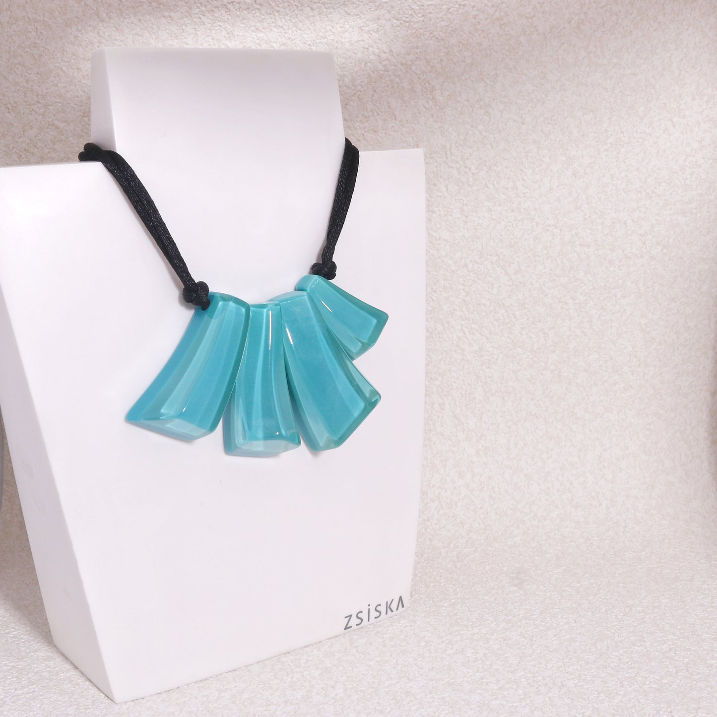 ZSISKA- Emocion  Color Necklace