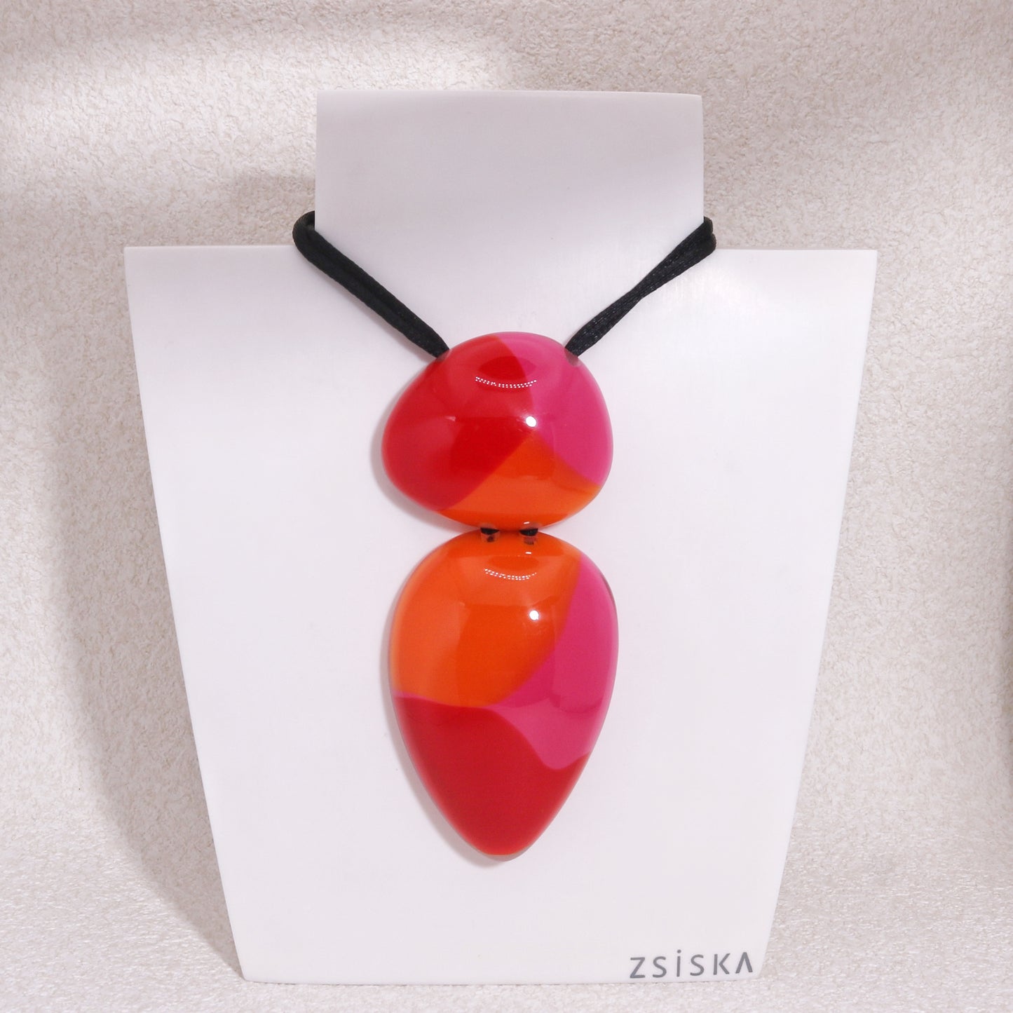 ZSISKA Pebble Necklace