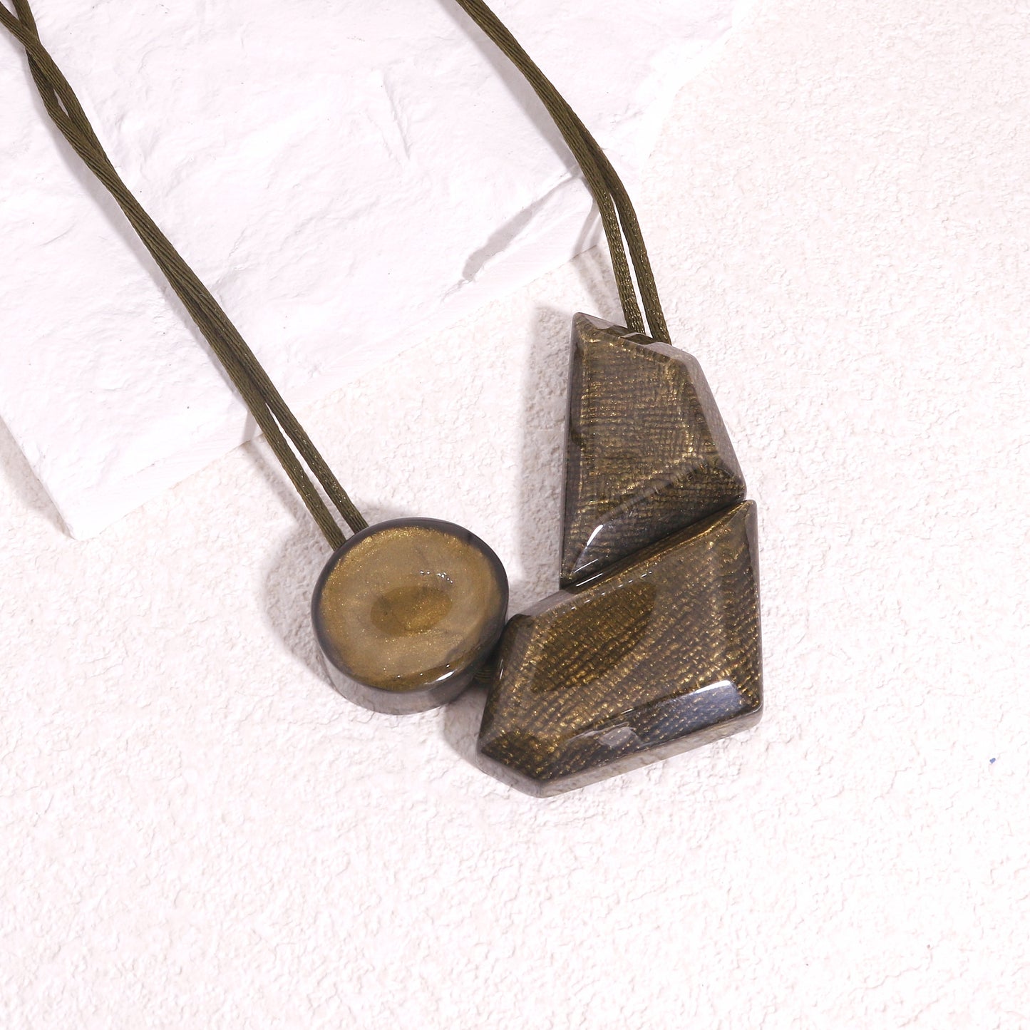 ZSISKA Minimalist Art Deco Necklace