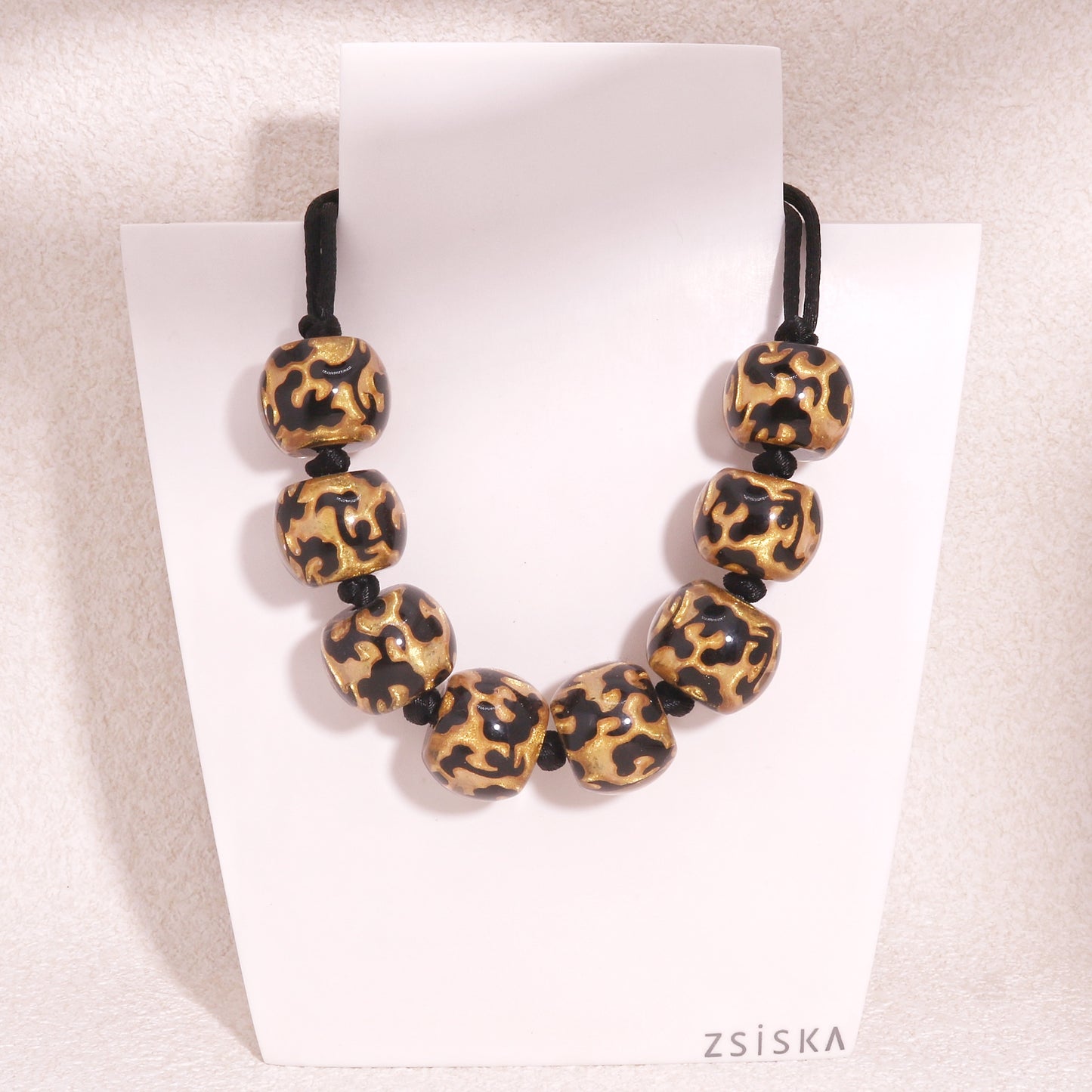 BAROQUE21 Gold Black Necklace