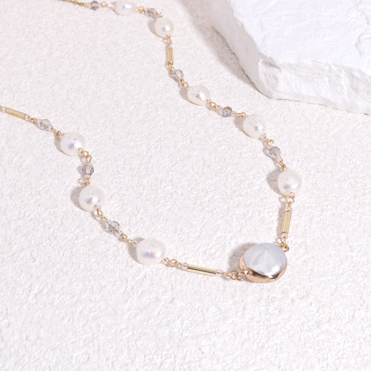 Cherilyn Elegant Minimalist Pearl Gold Necklace