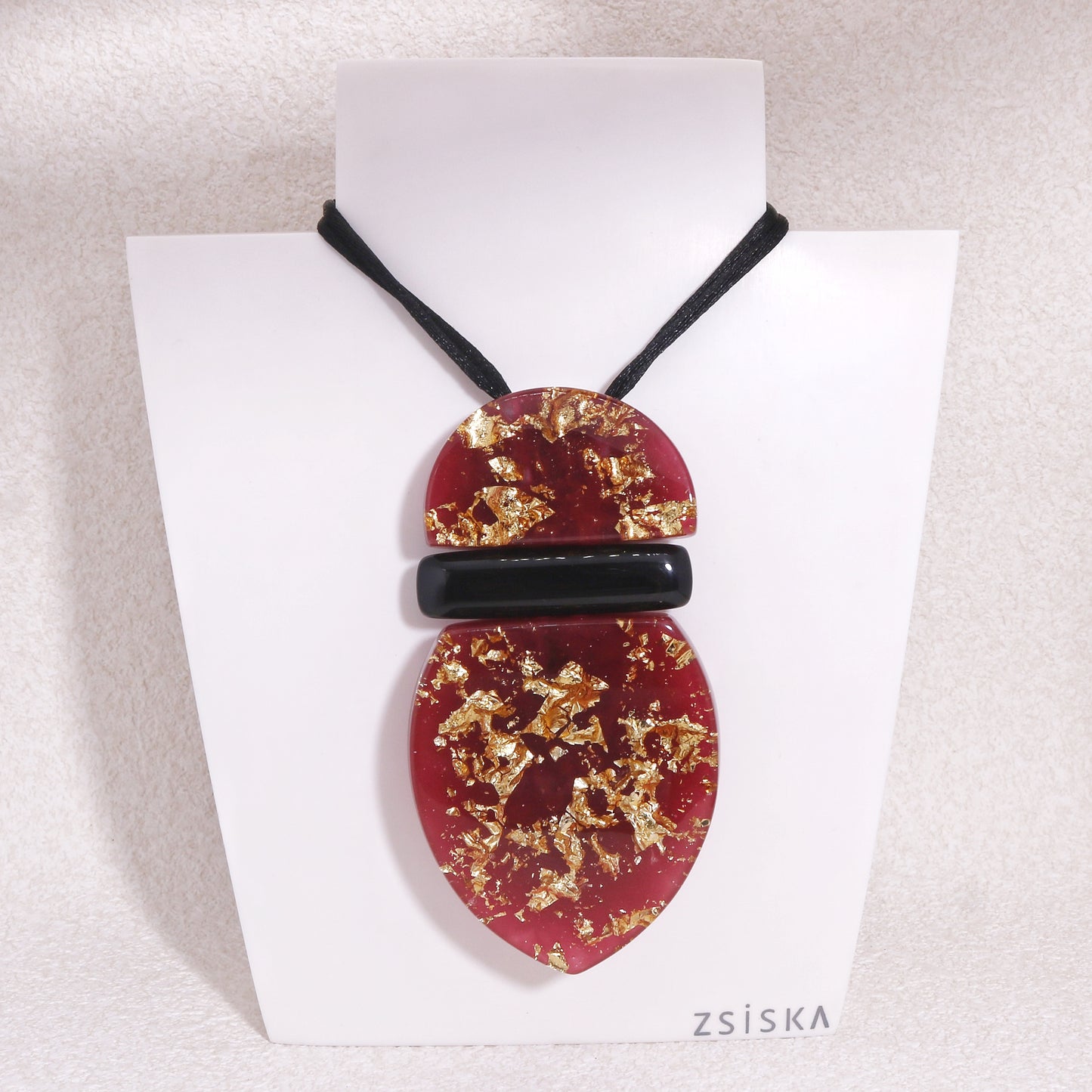 WILA Elegant Gold Foil Pendant