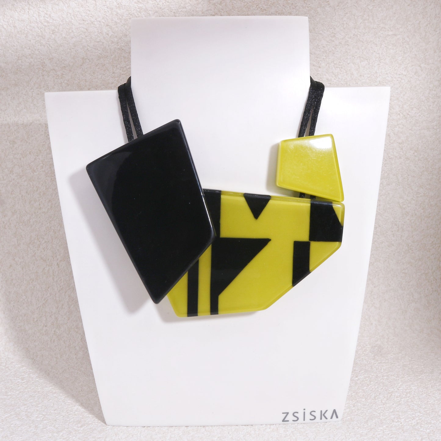 ZSISKA-Urbana Geometric Statement Necklace