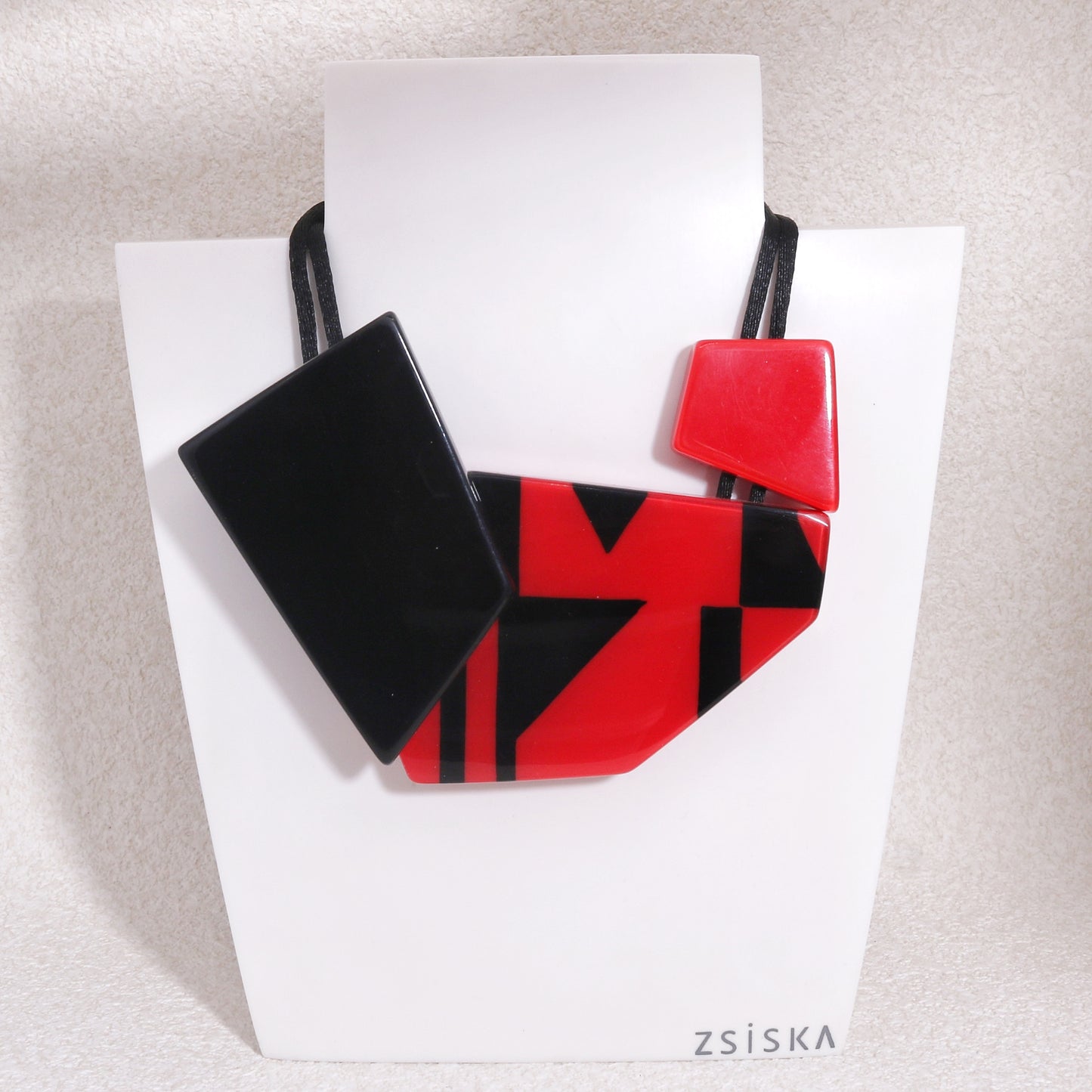 ZSISKA- Urbana Geometric Statement Necklace