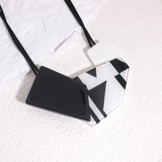 ZSISKA -Urbana Geometric Statement Necklace