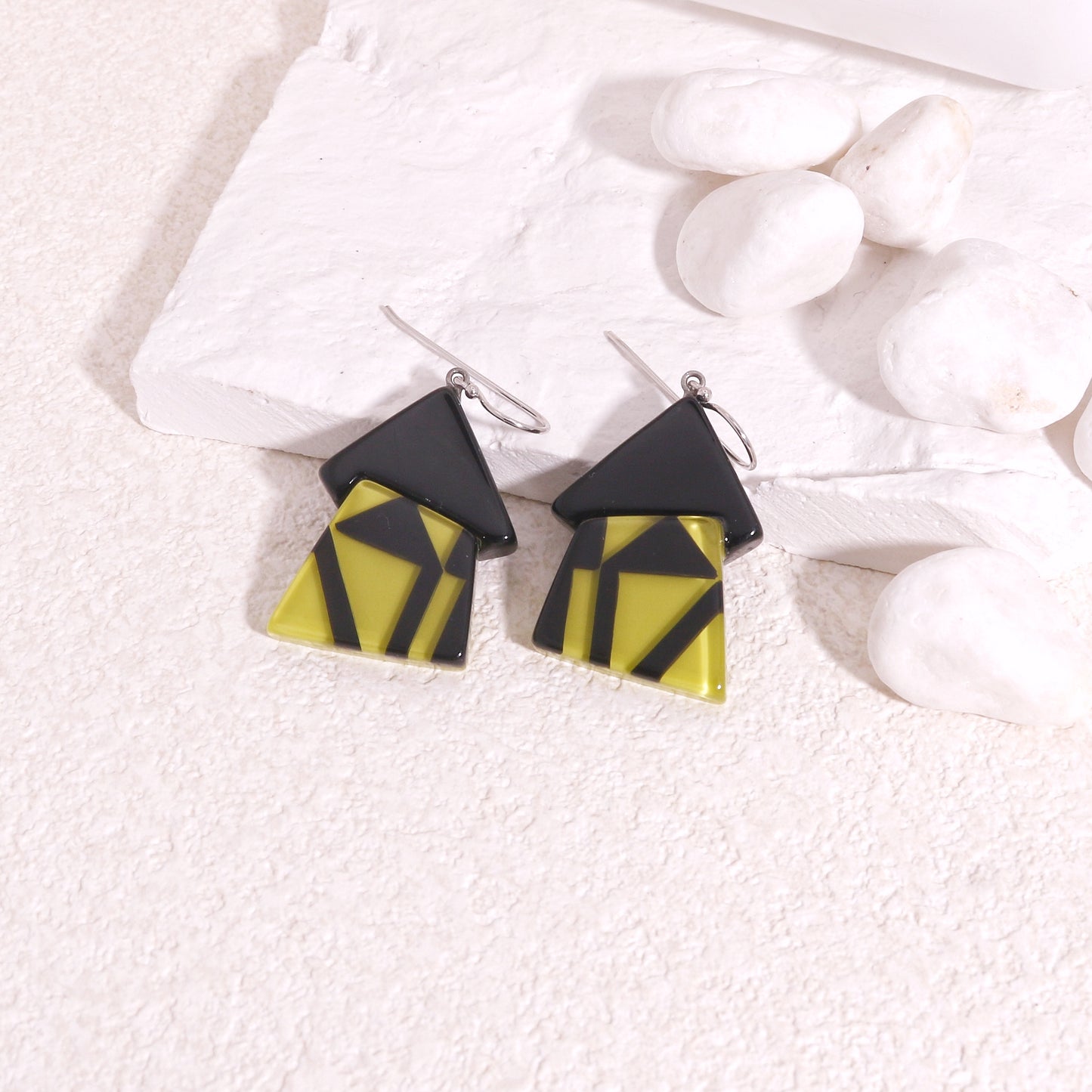 URBANA Short Dangle Earrings Yellow