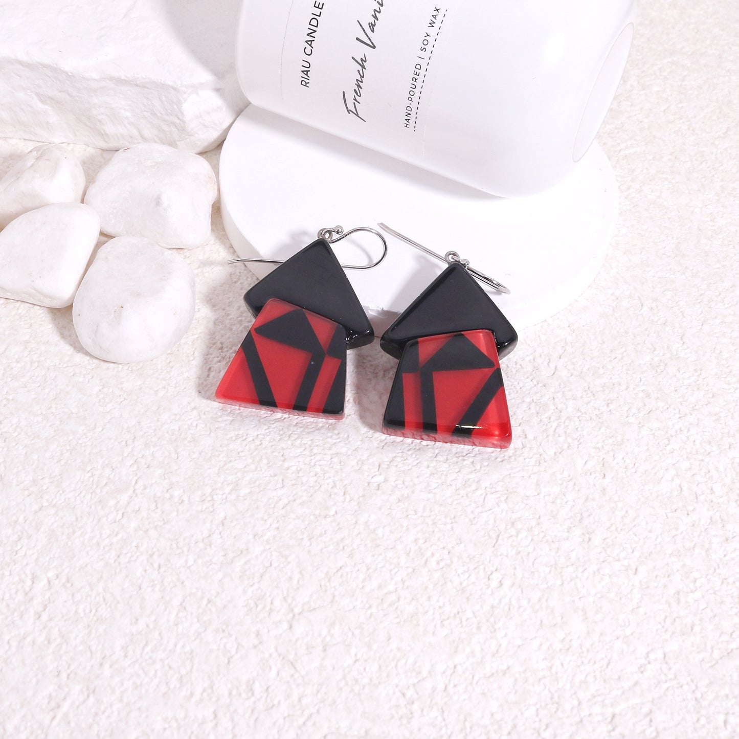 URBANA Short Dangle Earrings Red