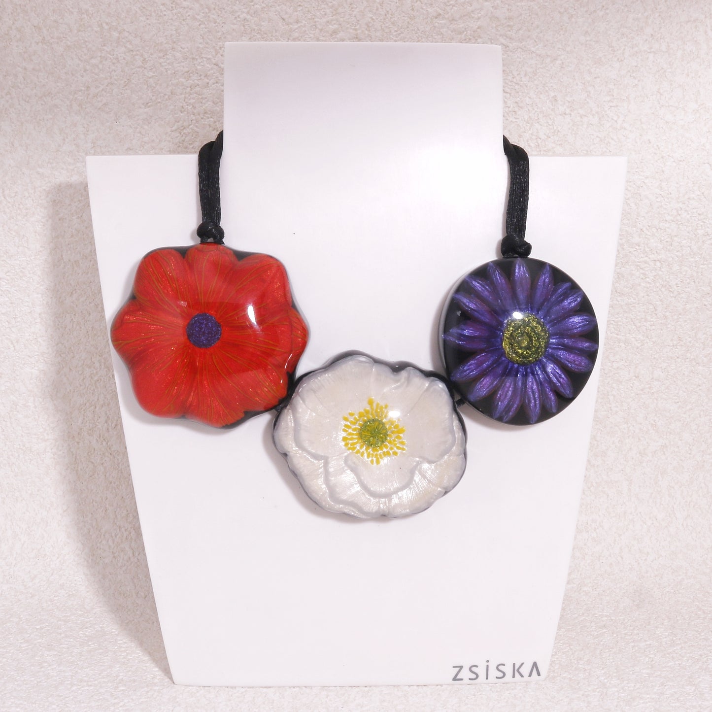 GARLAND Statement Necklace