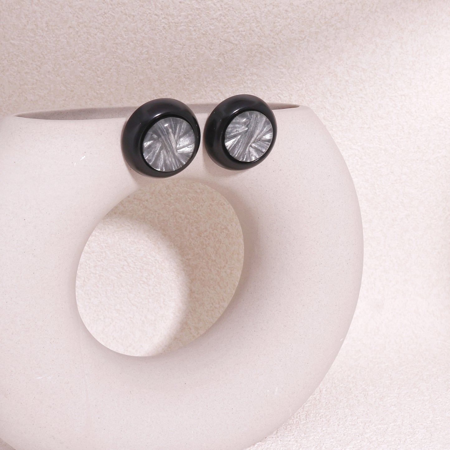 ZSISKA Elegant Silver Vintage Stud Earrings