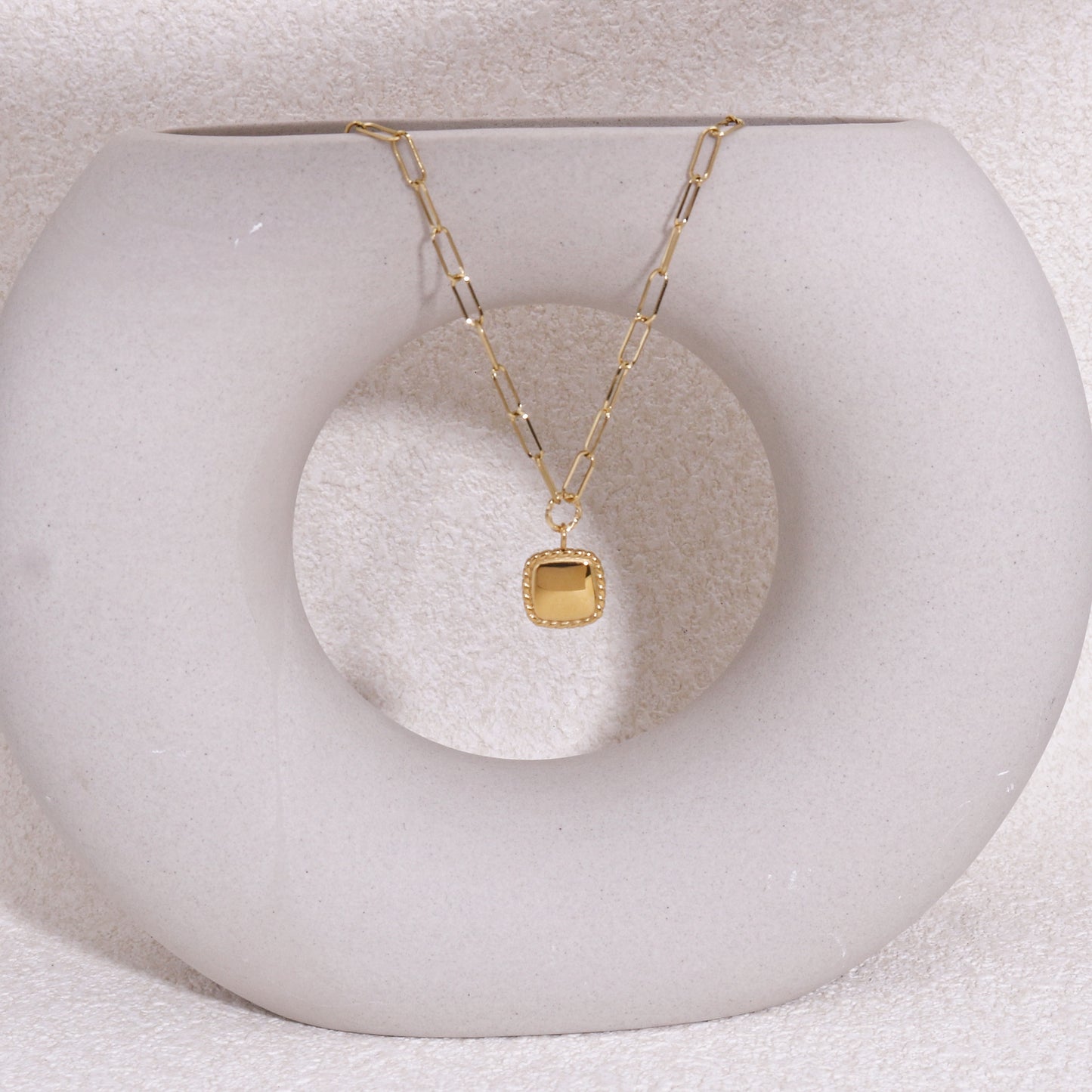 Quincy Minimalist Puffy Vintage Square Necklace