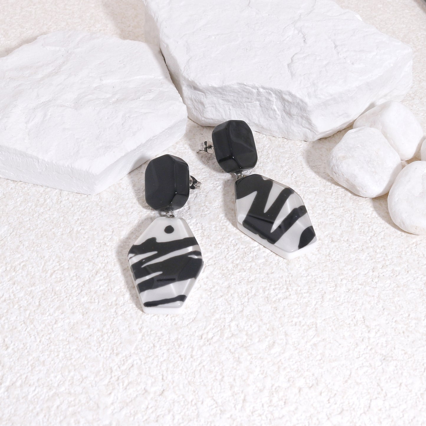CENTURY Graffiti Art Drop Earrings