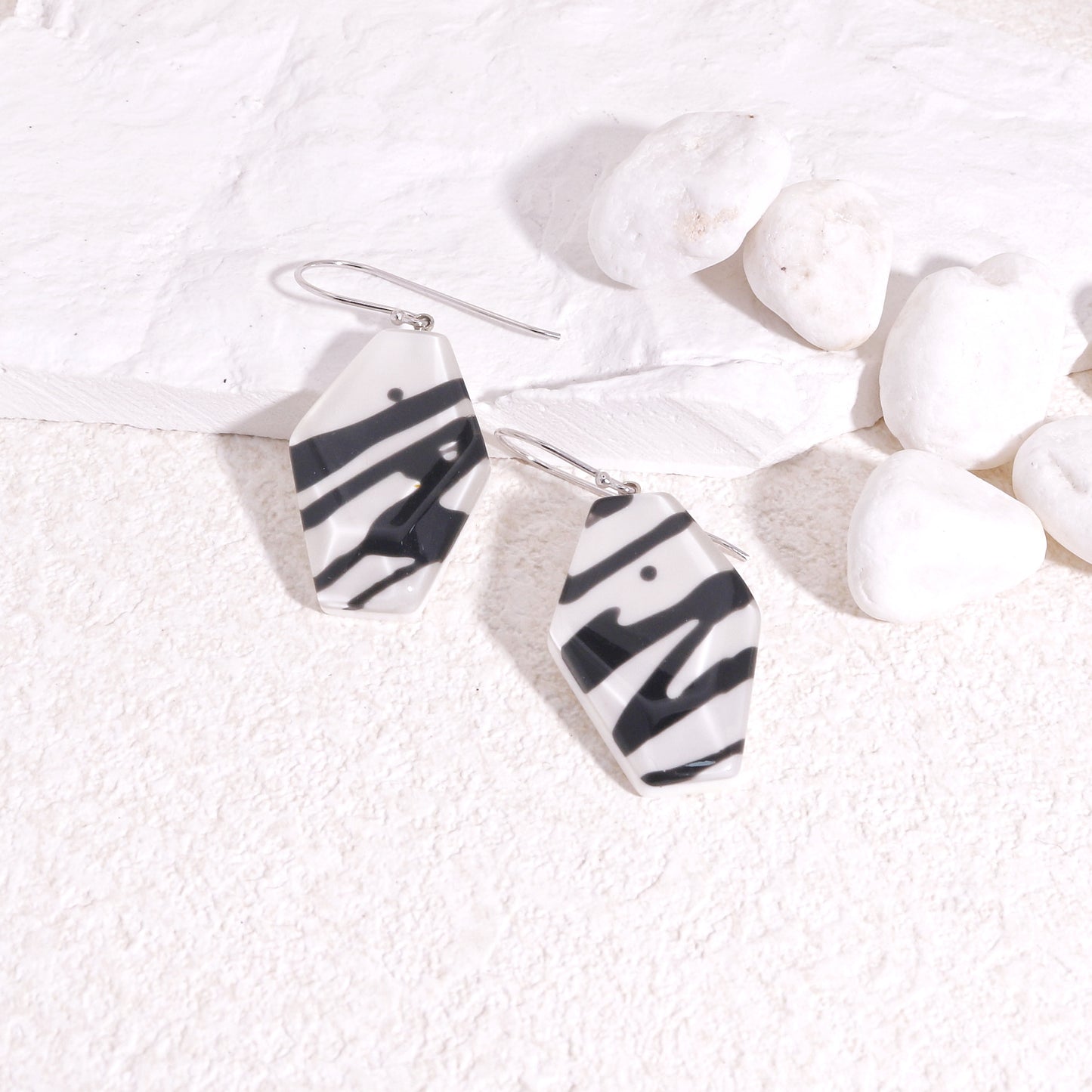 CENTURY Casual Resin Drop Earrings