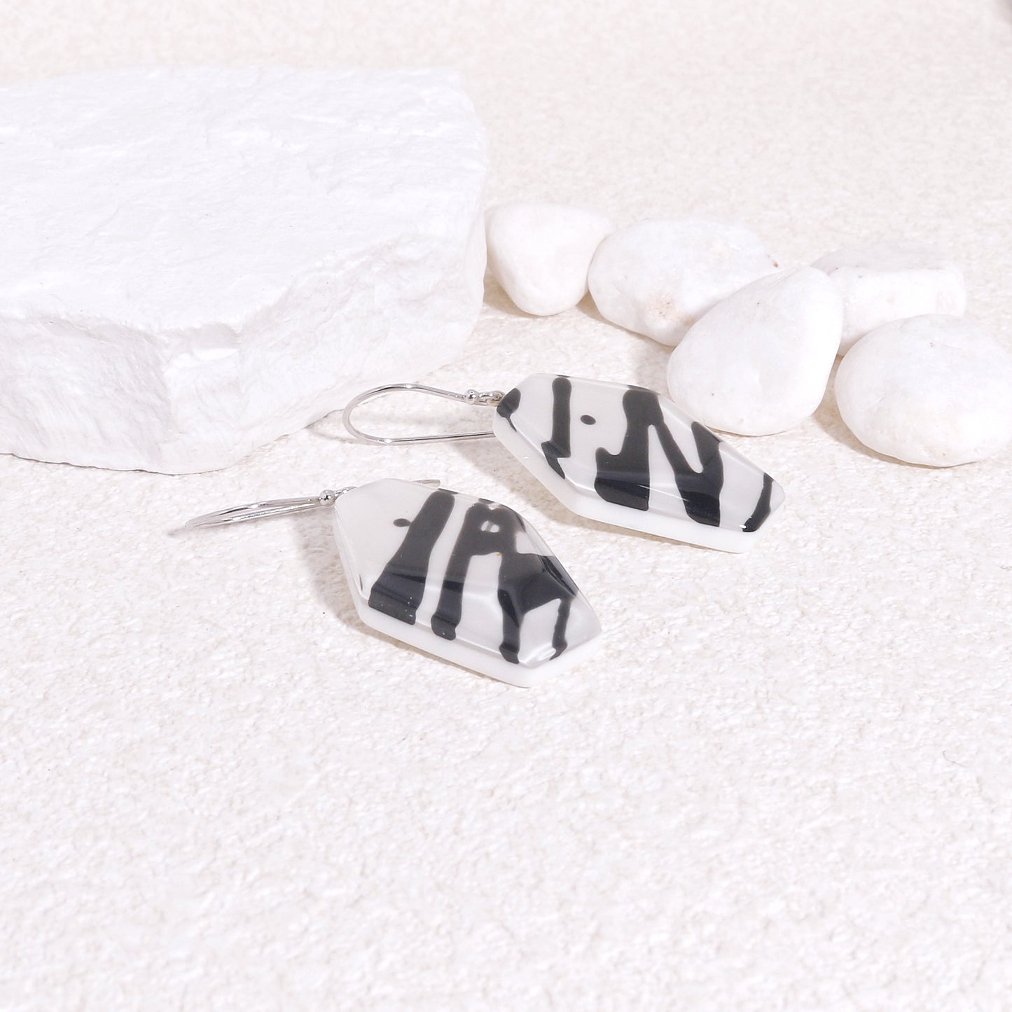 CENTURY Casual Resin Drop Earrings