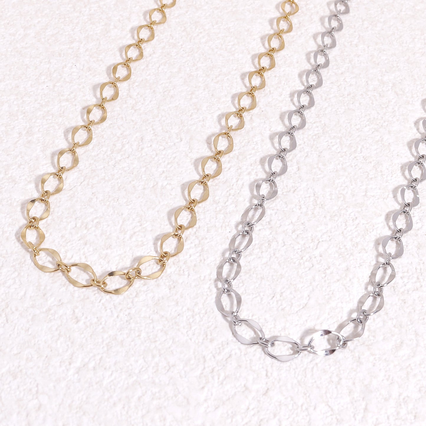 Becky Textured Link Minimalist Necklace