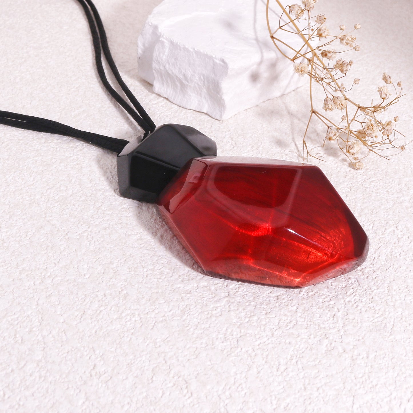 EMPRESS Ruby Polygonal Pendant