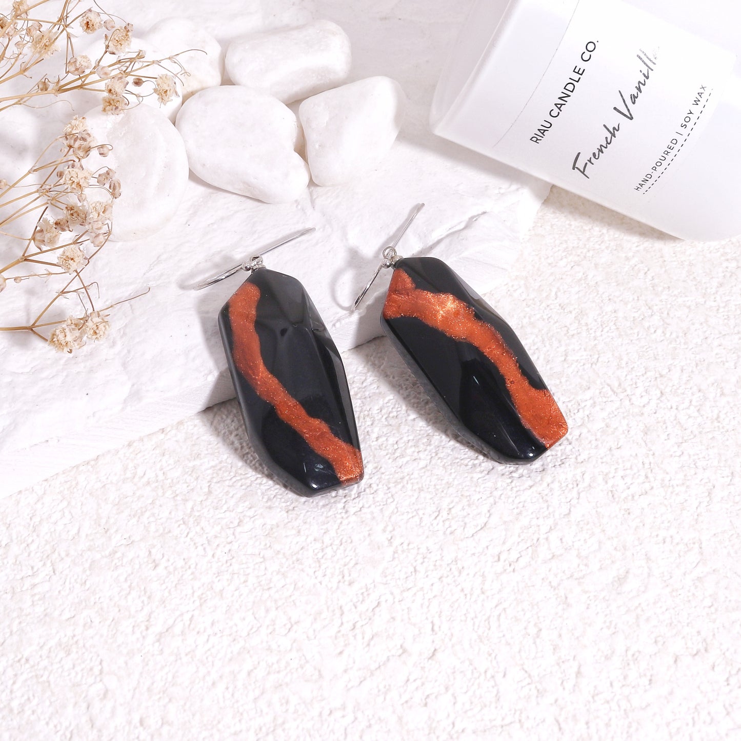 PACAYA Midnight Elegance Drop Earrings