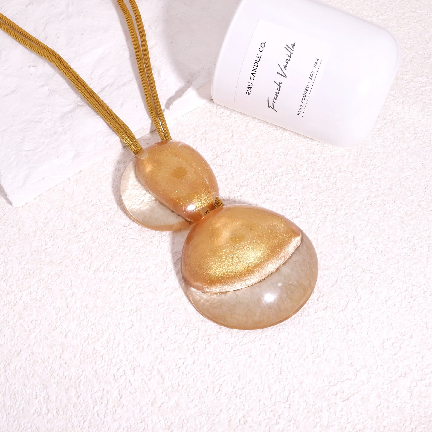 LUXUS Gold Glass-Bauble Pendant