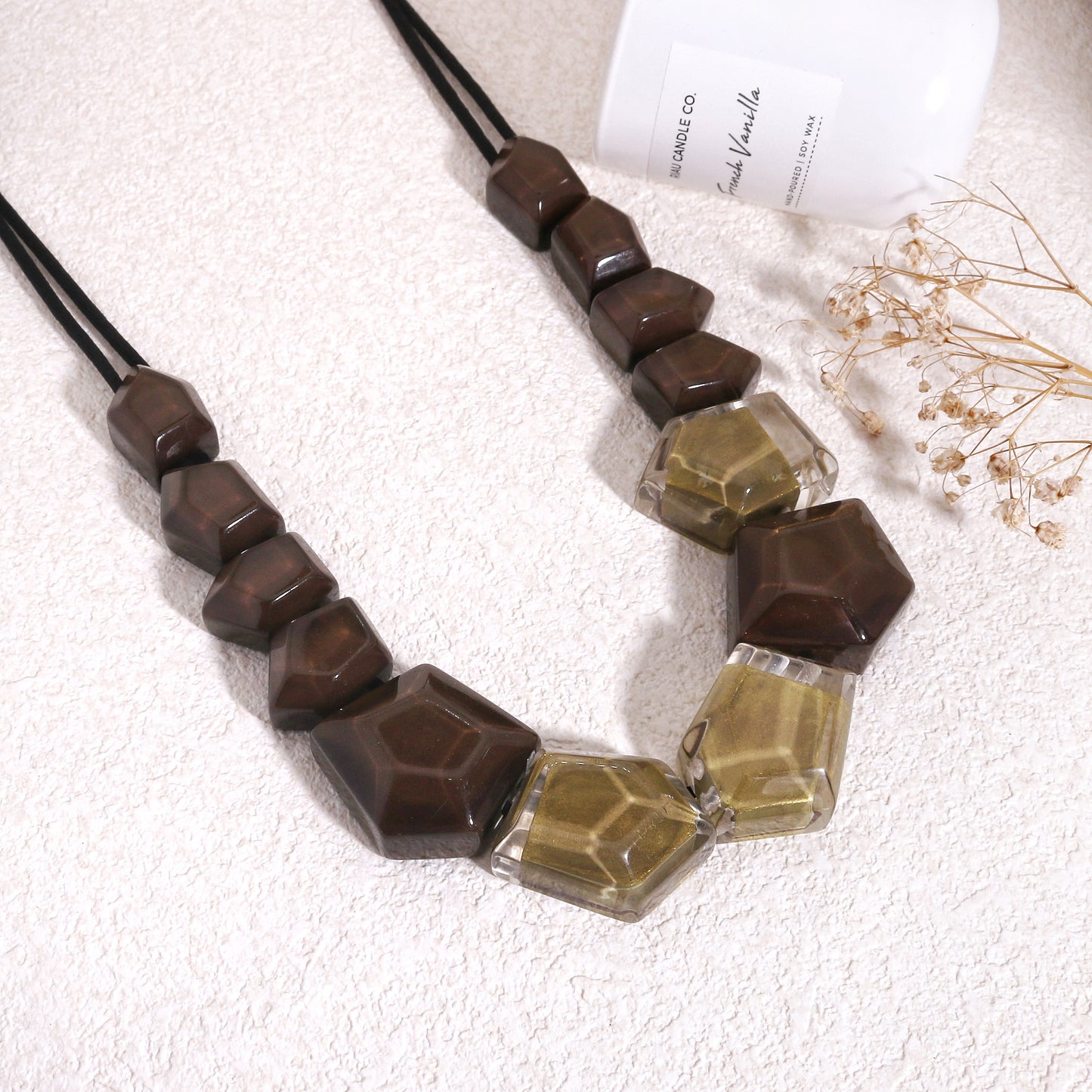 MYSTIQUE Estate Style Glass Necklace