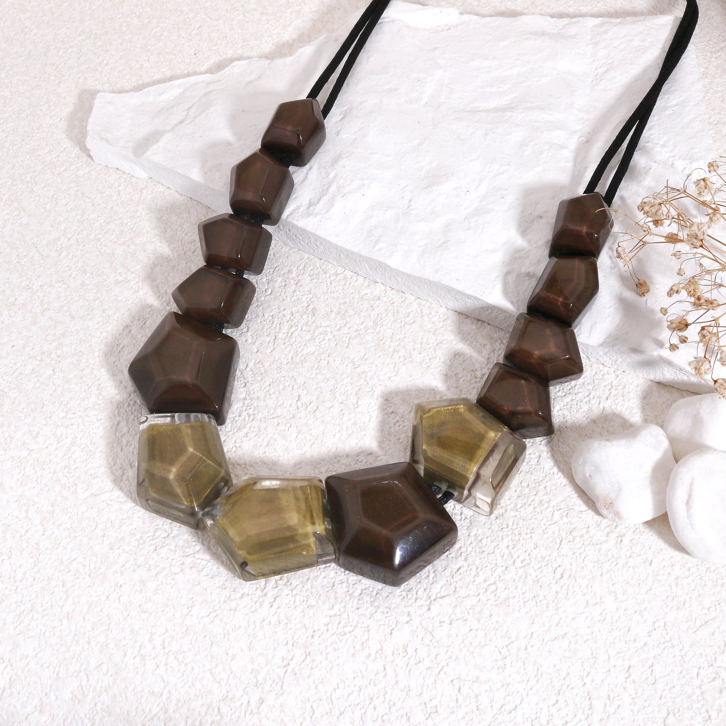 MYSTIQUE Estate Style Glass Necklace