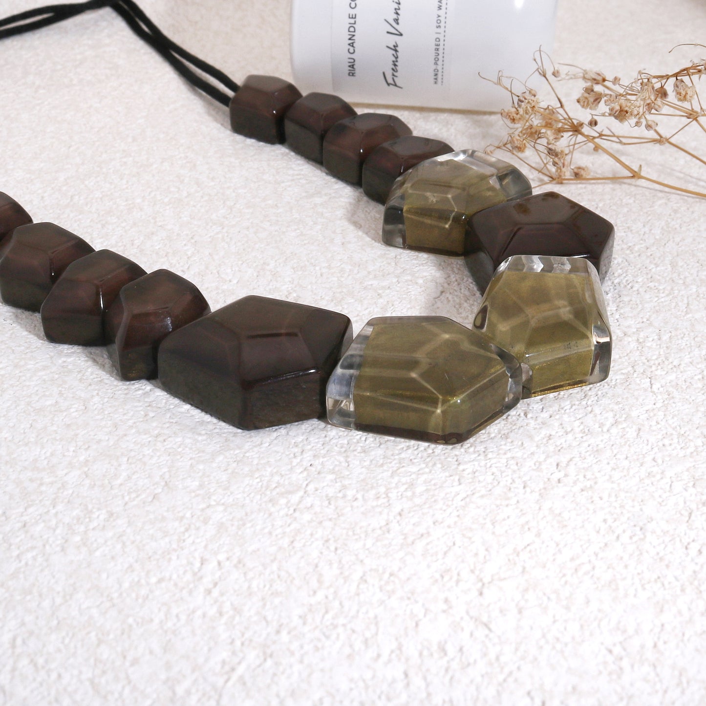 MYSTIQUE Estate Style Glass Necklace