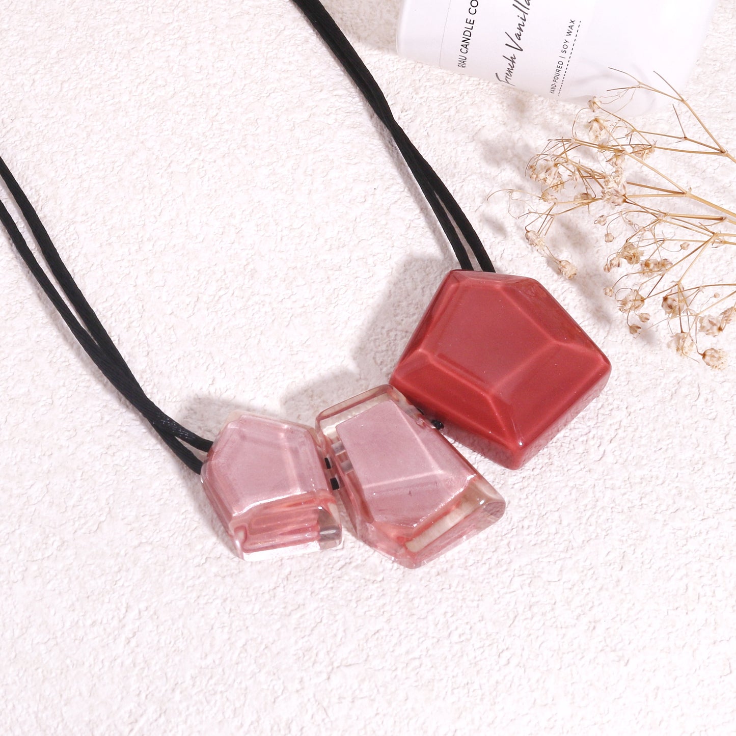 MYSTIQUE Short Bead Resin Necklace