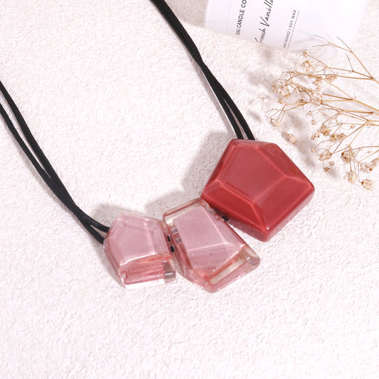 MYSTIQUE Short Bead Resin Necklace