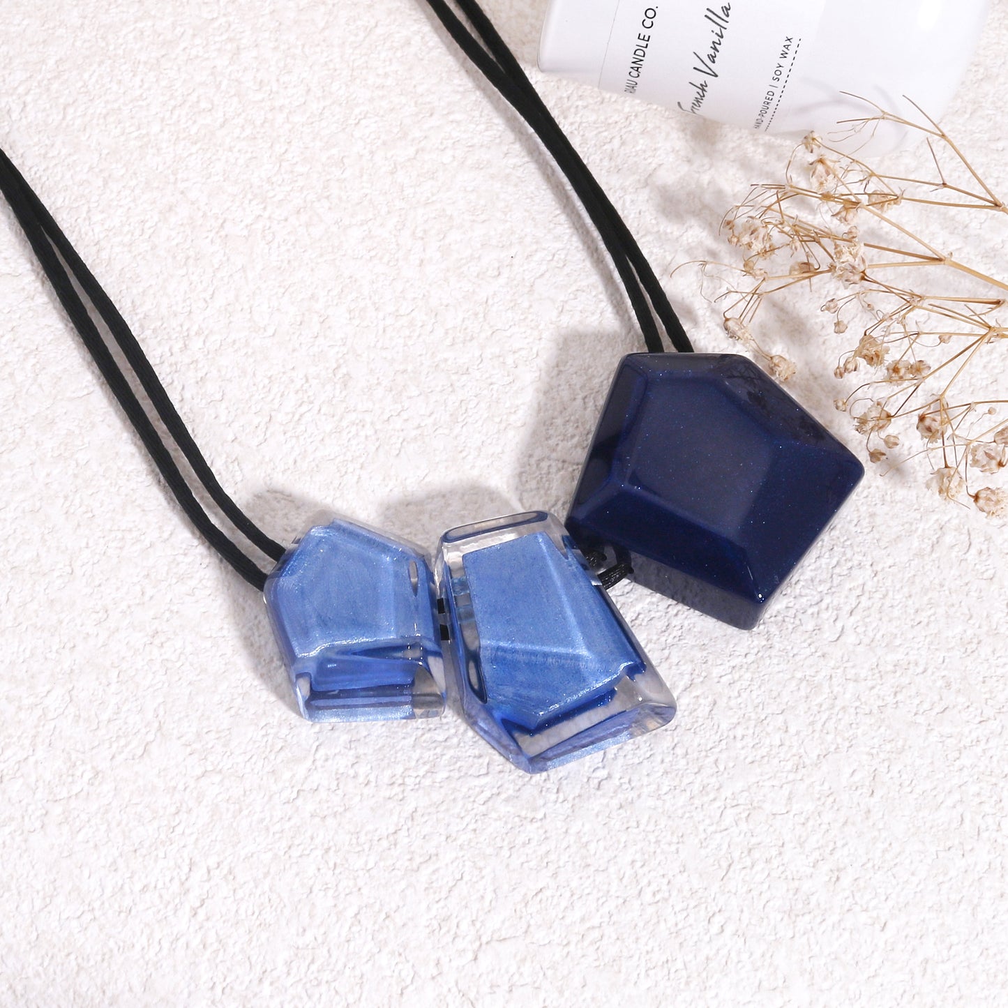 MYSTIQUE Short Bead Resin Necklace