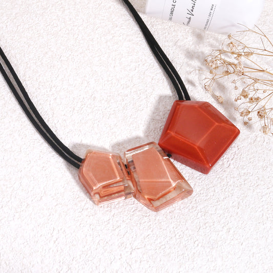 MYSTIQUE Short Bead Resin Necklace