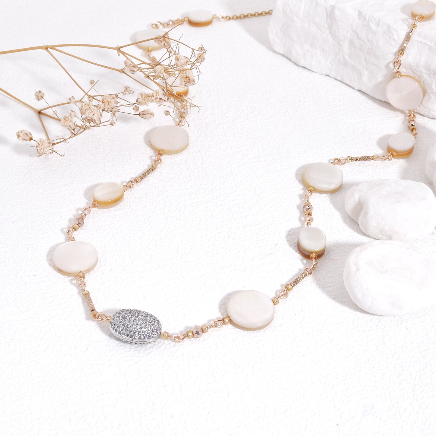 Handmade Mother of Pearl Elegant Classique Necklace