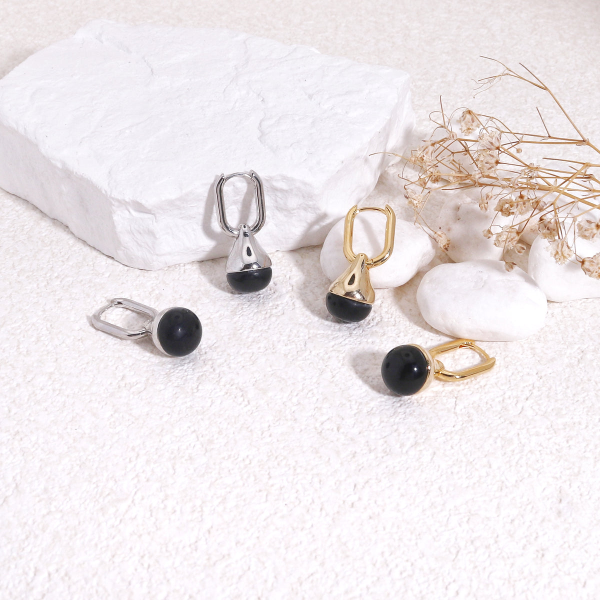 Taylor's Clear Water Droplet Dangle Earrings in Black