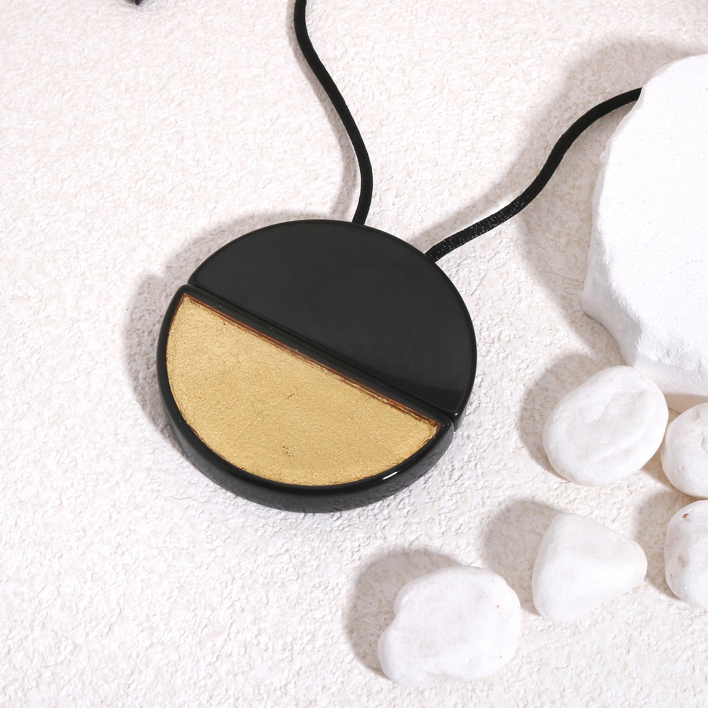 RADIANCE Simplicity Pendant in Gold